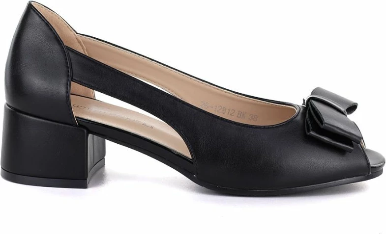 Këpucë me takë të trashë Potocki 12812, të zeza