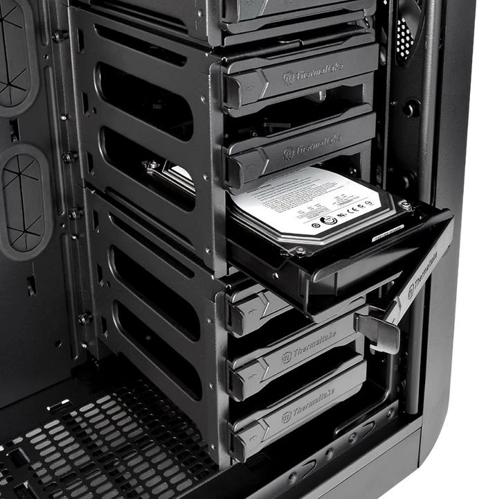 Kasë Thermaltake Core V71 TG Edition CA-1B6-00F1WN-04 Full Tower, Tempered Glass, E-ATX/ATX, e zezë
