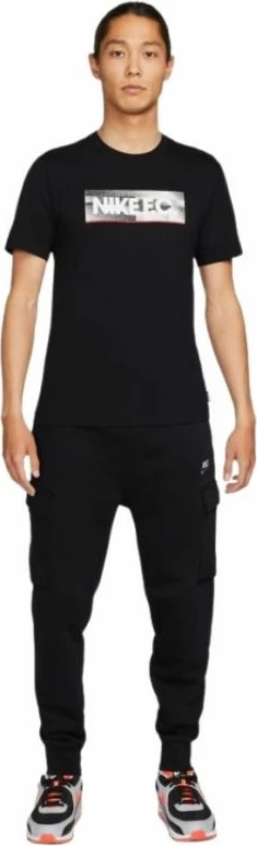 Maicë Nike për meshkuj, e zezë