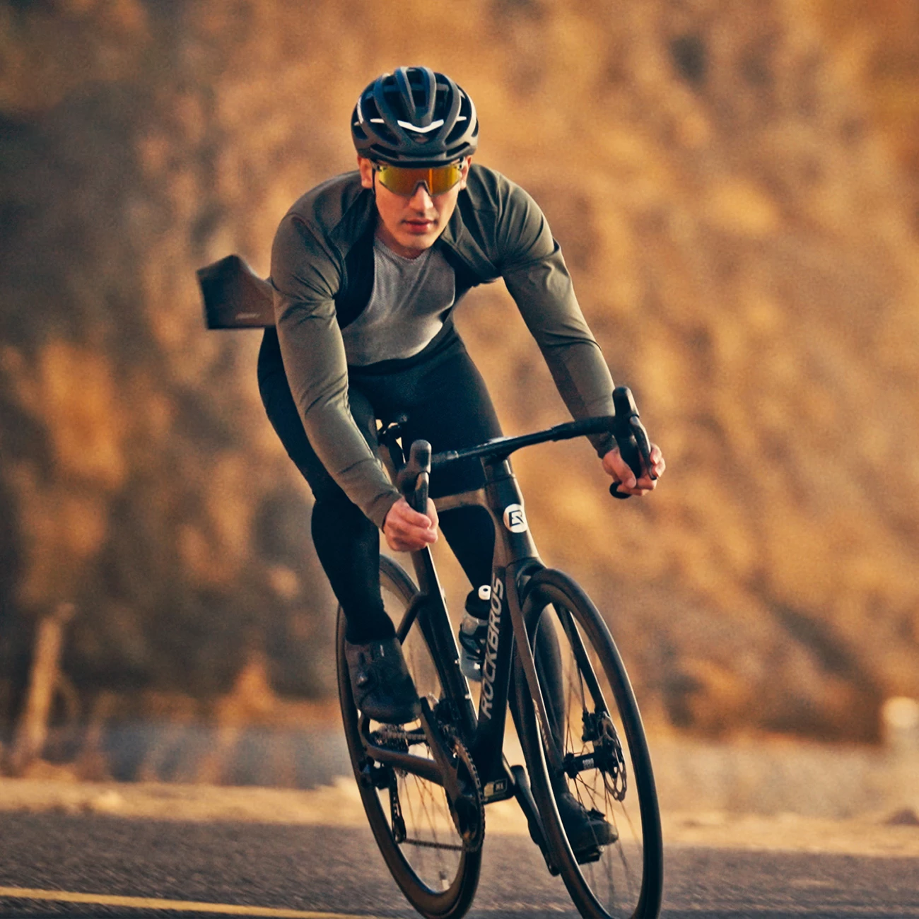 Helmet biçiklete Rockbros HC-58BK-M 55-58 cm, zi/gri