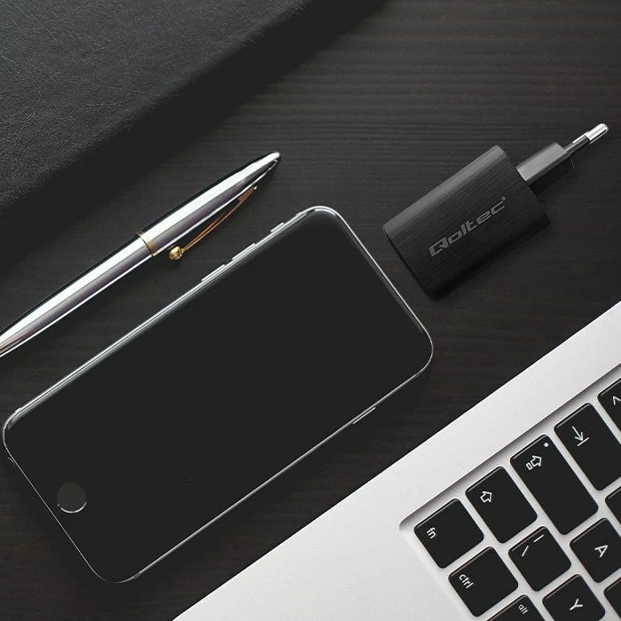Karikues për pajisje mobile Qoltec 50766, i zi