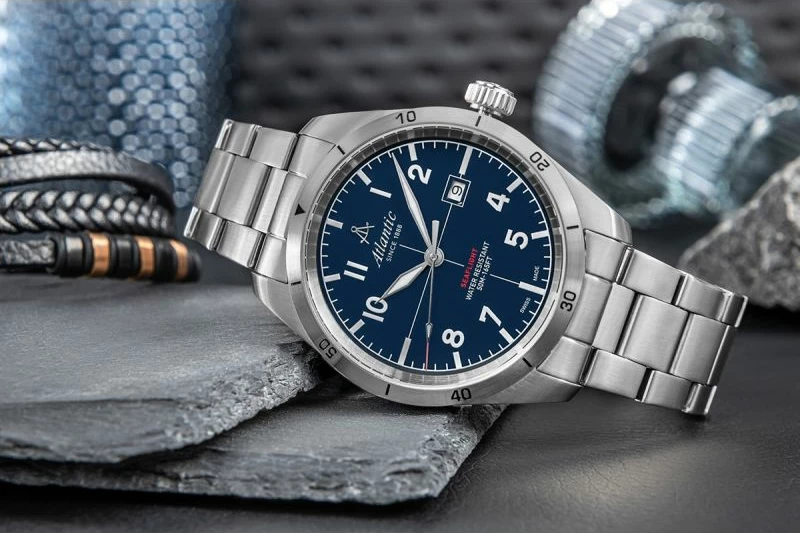 Orë dore për meshkuj Atlantic, argjendtë