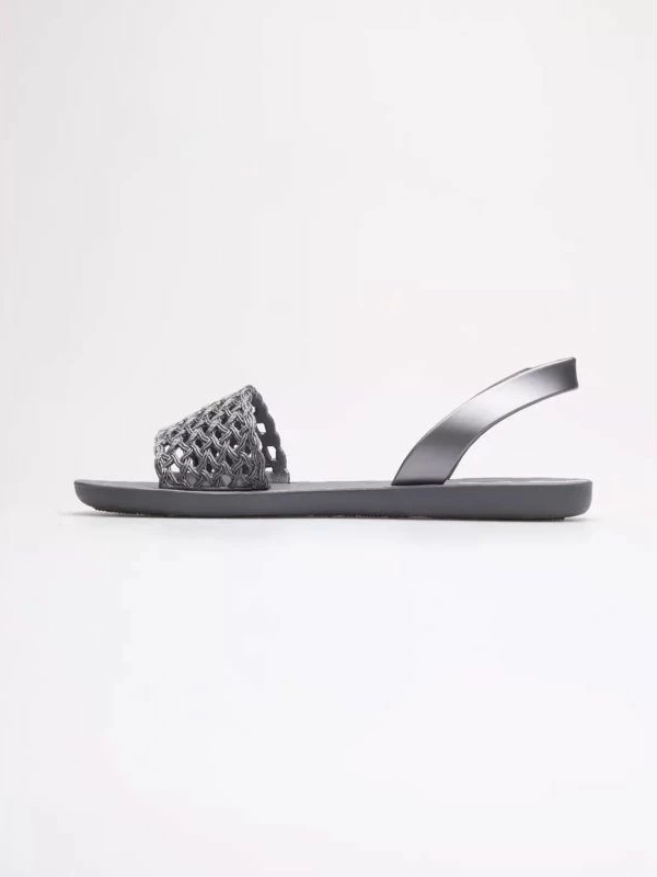 Sandale për femra Ipanema, gri/argjendtë