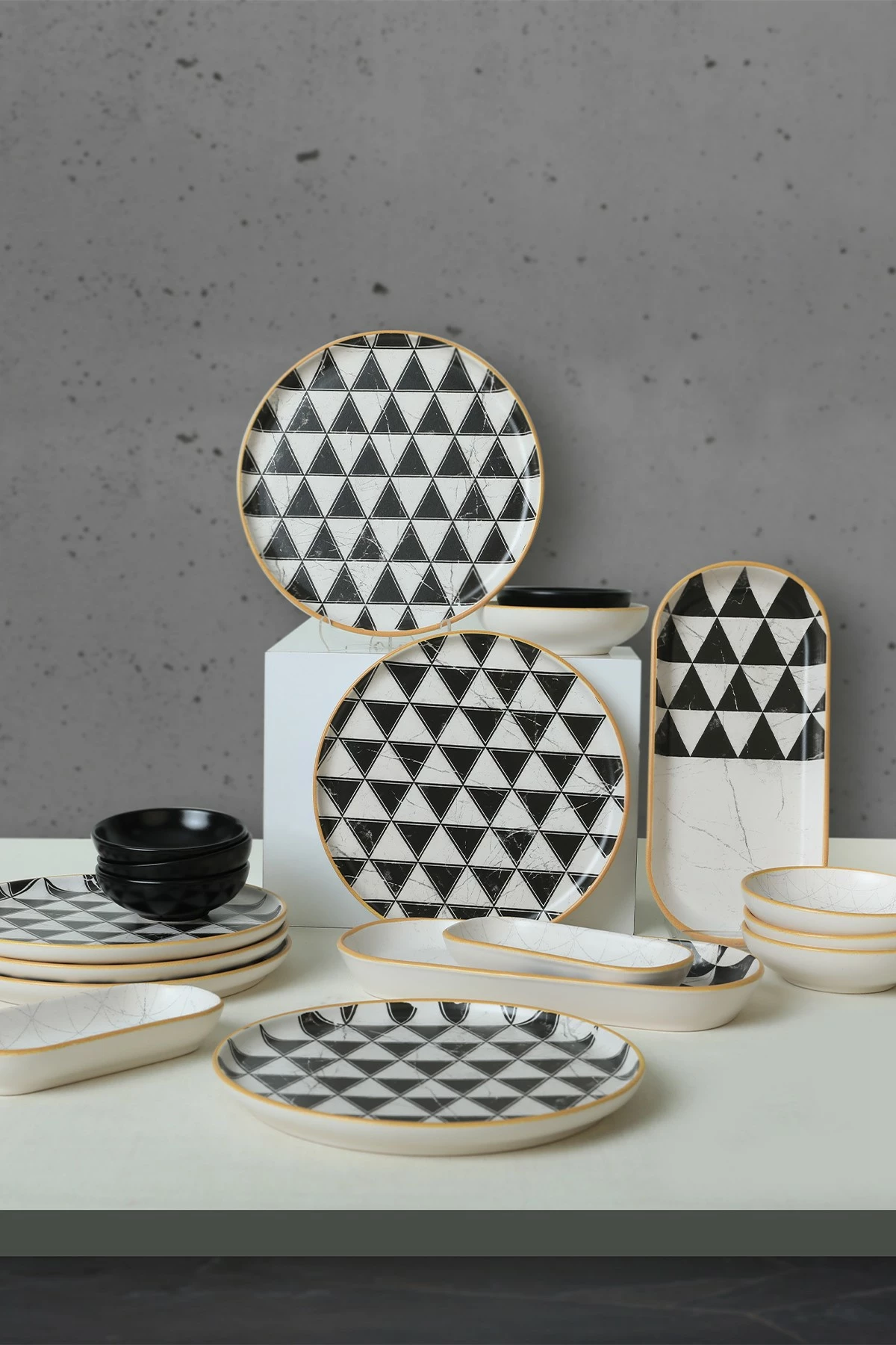 Set mëngjesi 18 pjesësh, Hermia Concept, X0001480000000000000000000