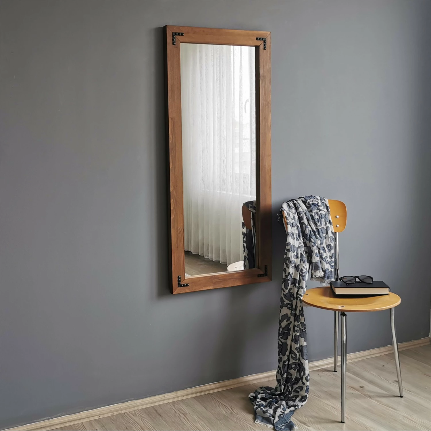 Pasqyrë druri, ngjyrë arre, Hanah Home, 50x110cm