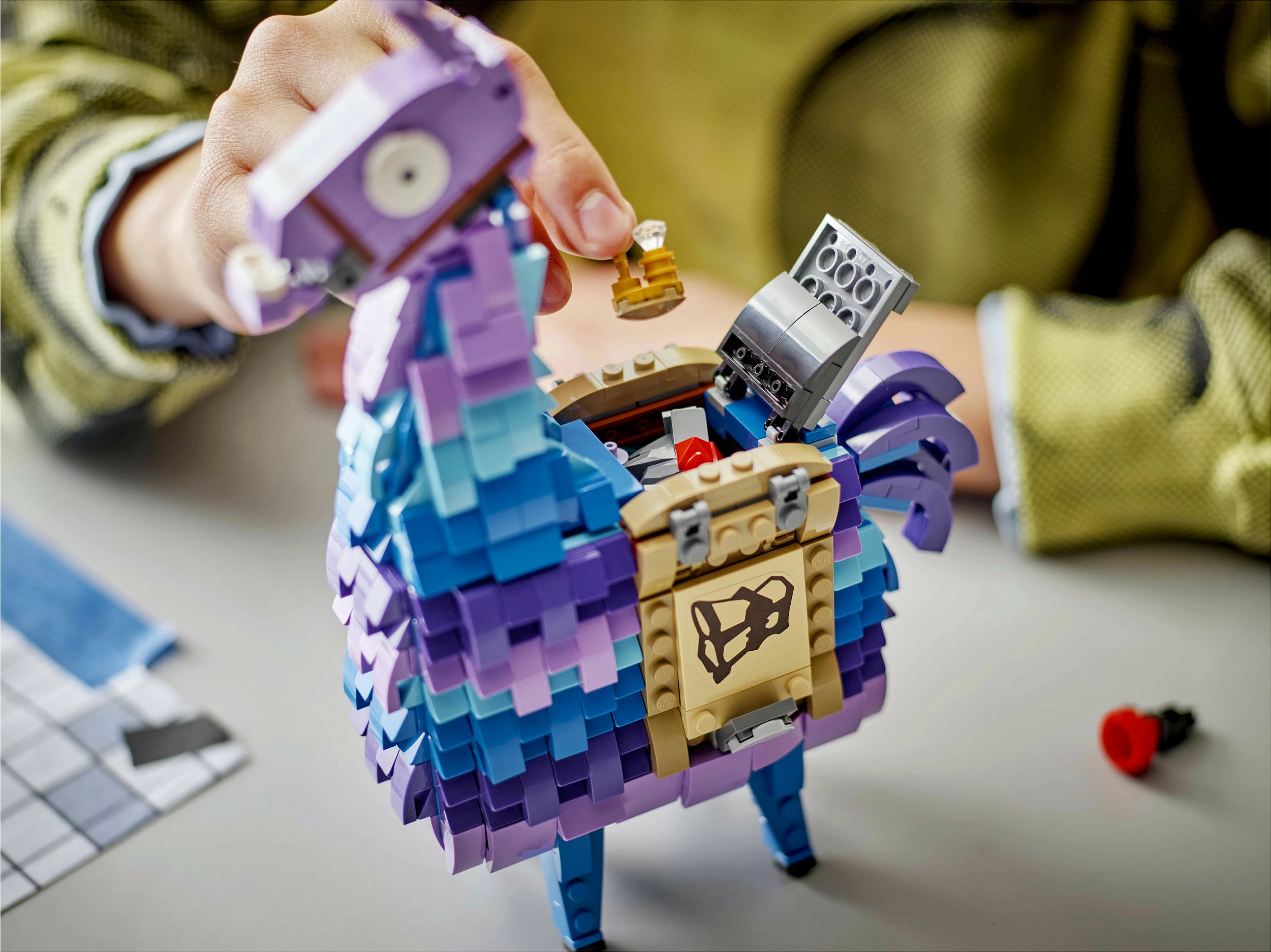 Set ndërtimi LEGO Fortnite Supply Llama 77071, 691 pjesë, shumëngjyrësh