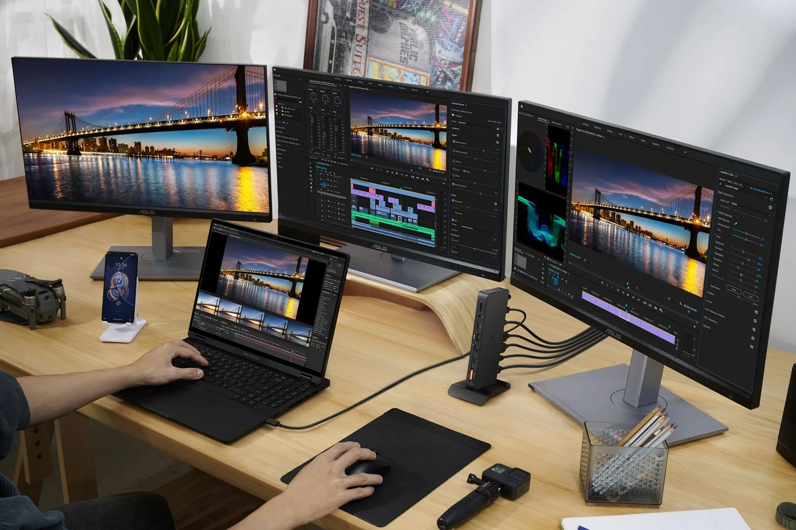 Kasë dokimi ASUS DC500, Triple 4K Thunderbolt 4, me kabllo, e zezë