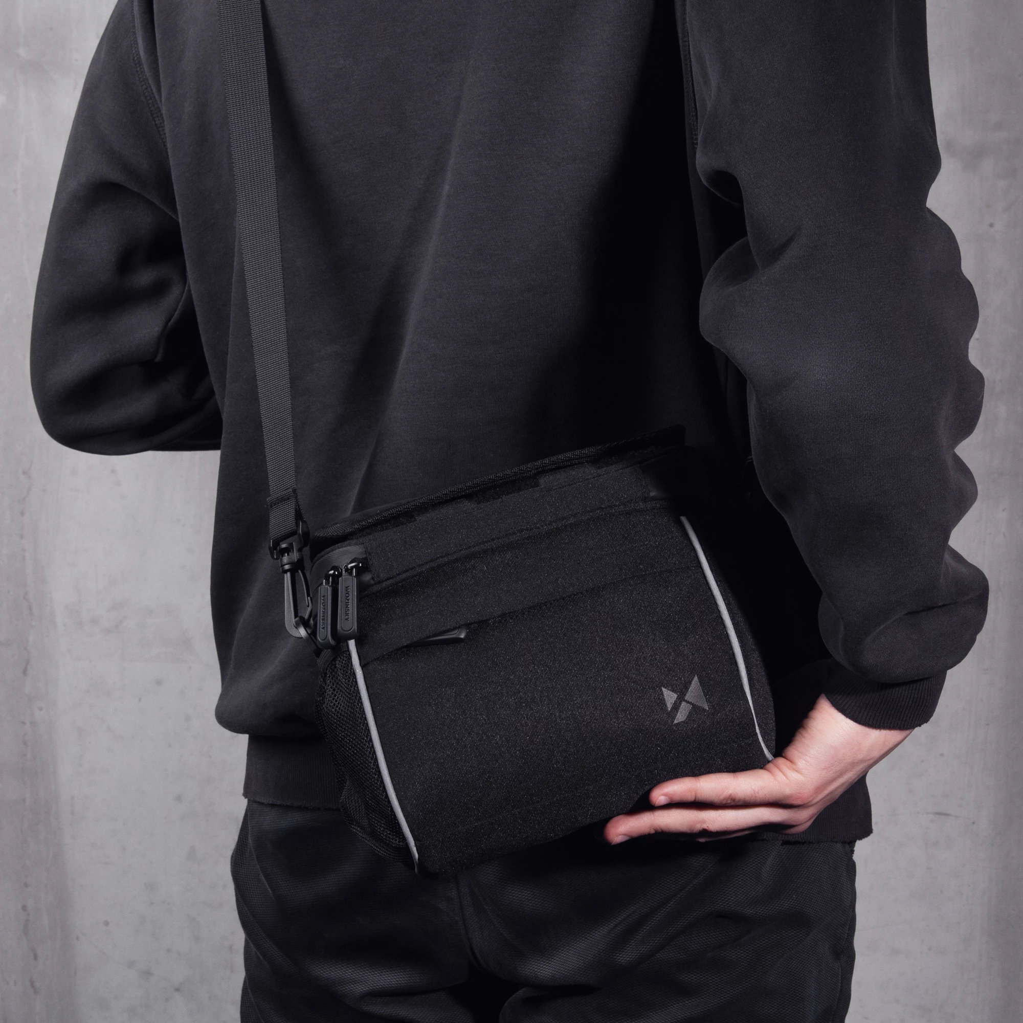 Çantë timoni/shpatulle për biçikletë Wozinsky WBHBB-01, 4L, e zezë