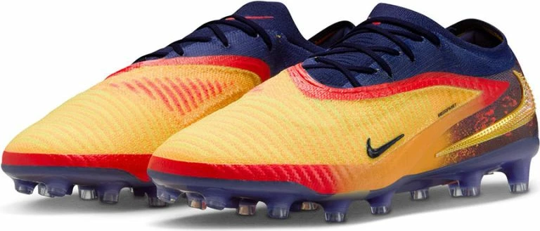 Atlete futbolli Nike, portokalli [Madhësia: 42]