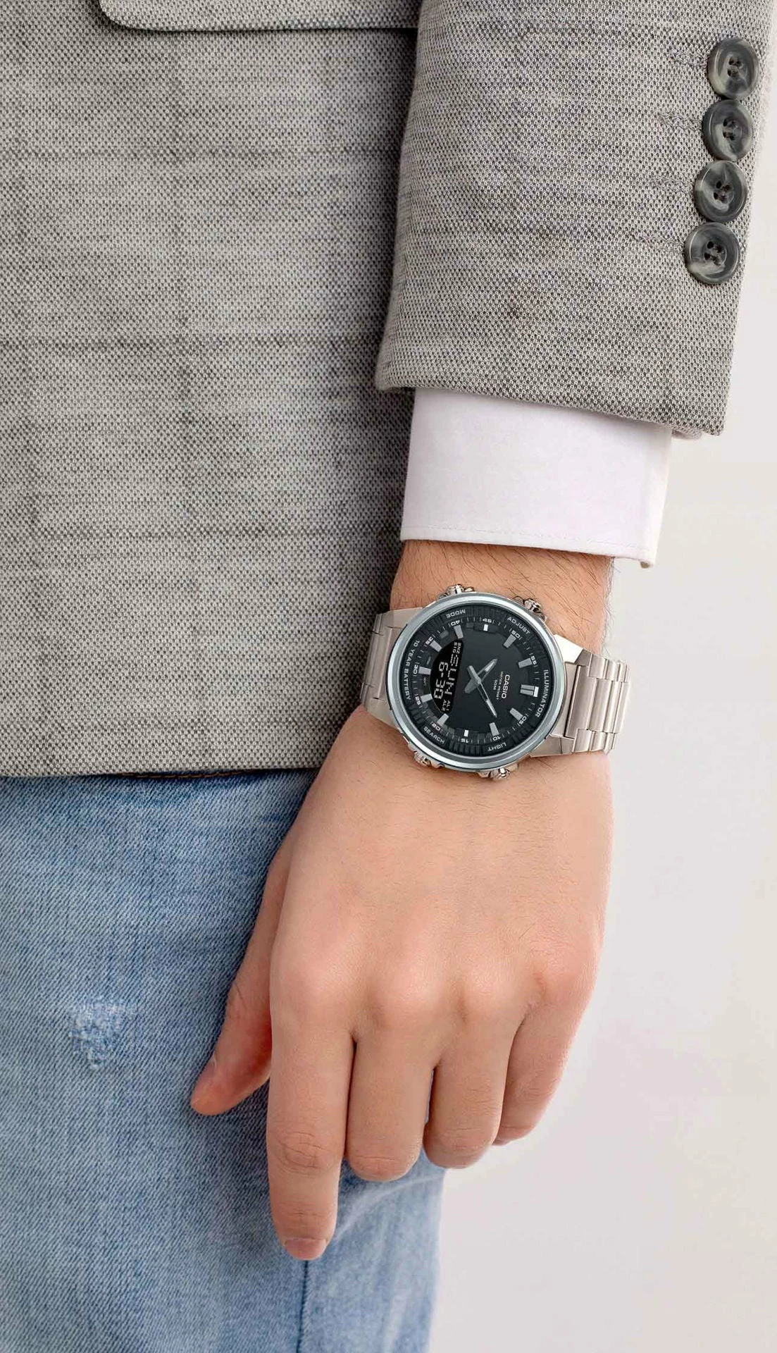Orë dore Casio AMW-880D-1AV, e argjendtë/zezë