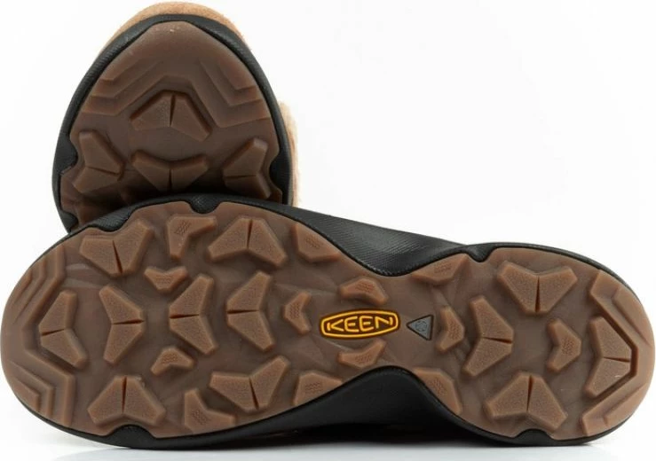 Papuqe femra Keen, kafe