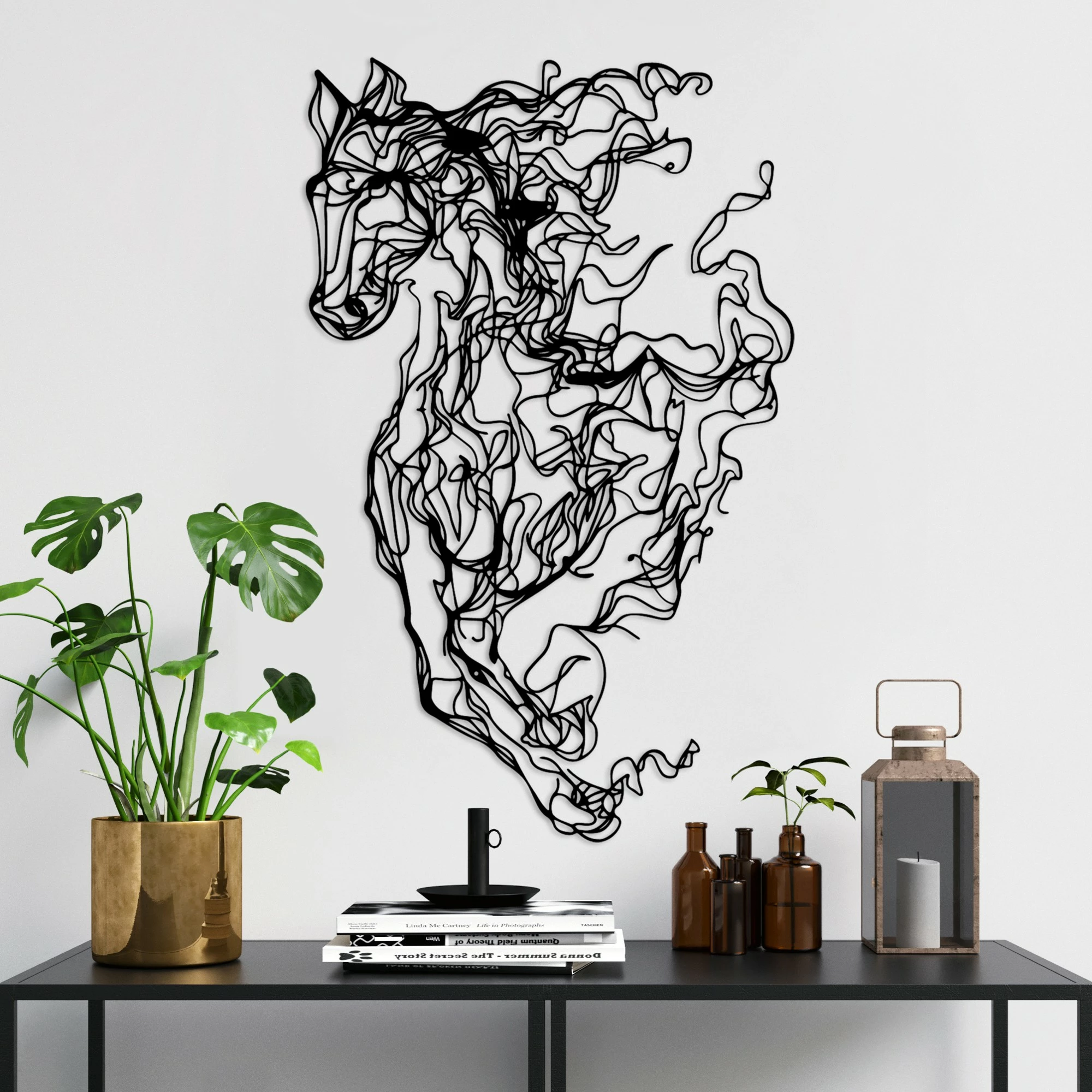 Aksesor dekorativ metalik për mur, Wallity Cavallo-1, ngjyrë e zezë, 41x66cm