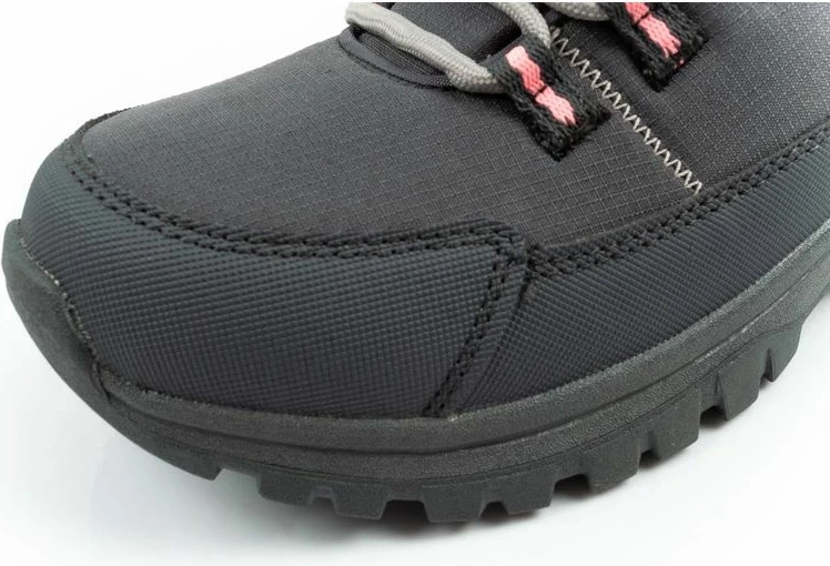 Atlete trekking për femra CMP, të zeza