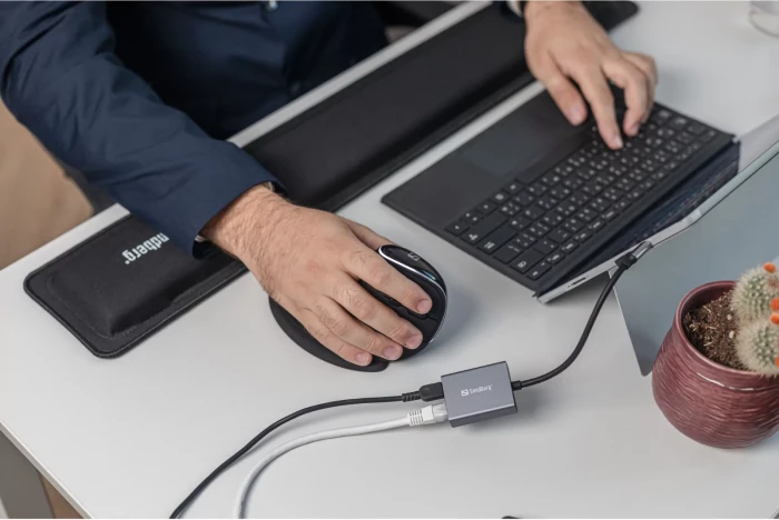 Adapter rrjeti USB-C në Gigabit Ethernet Sandberg 136-60, PD 100W, RJ45 10/100/1000 Mbps, argjendtë