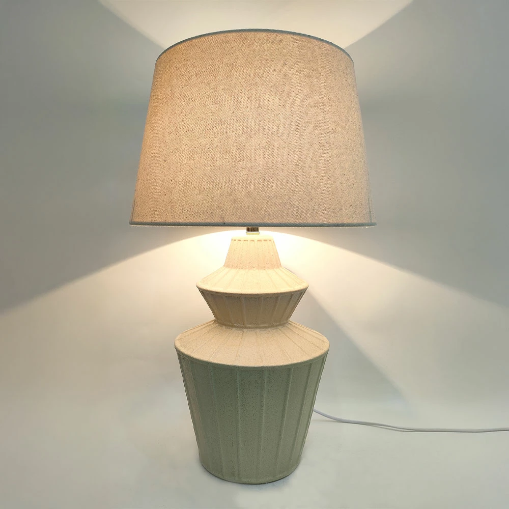 Llambë tavoline Elysia, qeramikë dhe lino, bezhë, 35x35x58cm