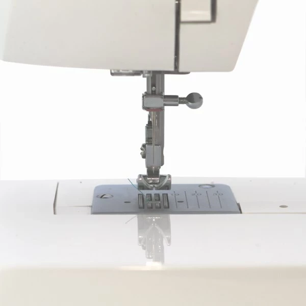 Makinë për qepje Łucznik EWA II 2014, e bardhë 