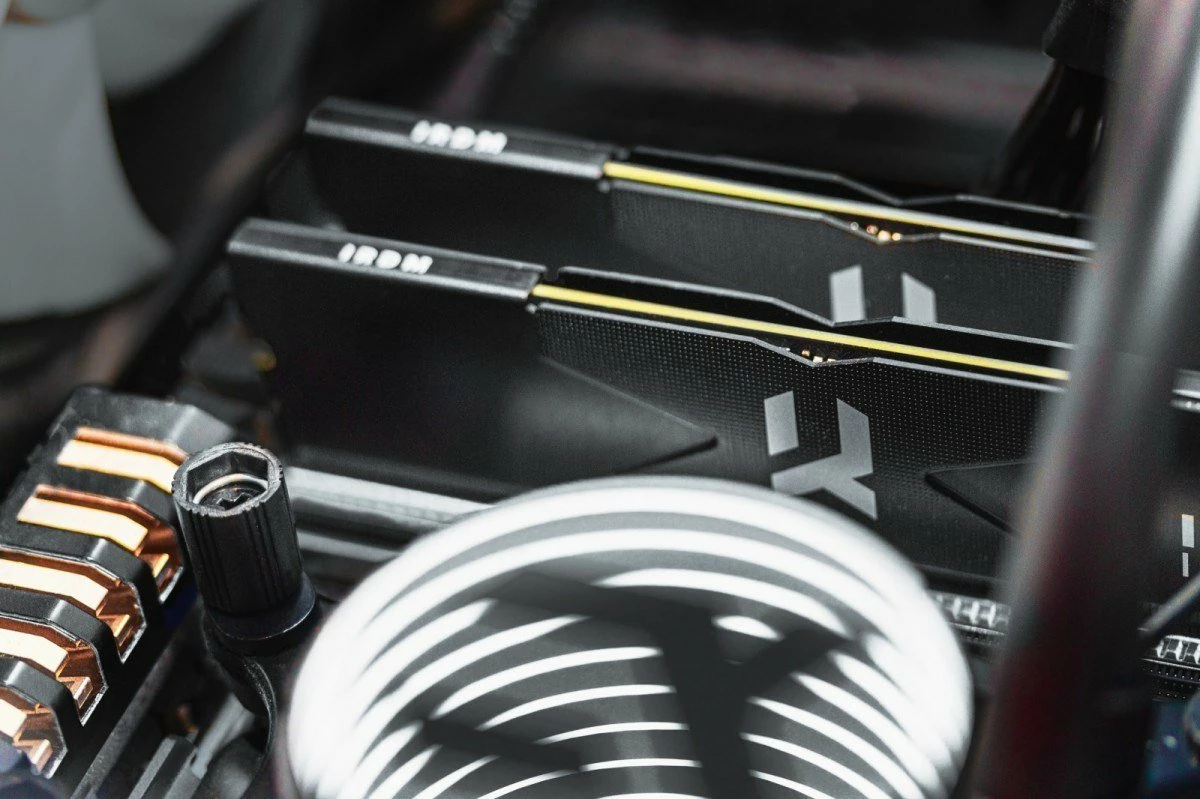 RAM Memorje GoodRam IRDM IR-6800D564L34S/32GDC DDR5 32GB 6800MHz CL34 UDIMM, e zezë, set 2 module