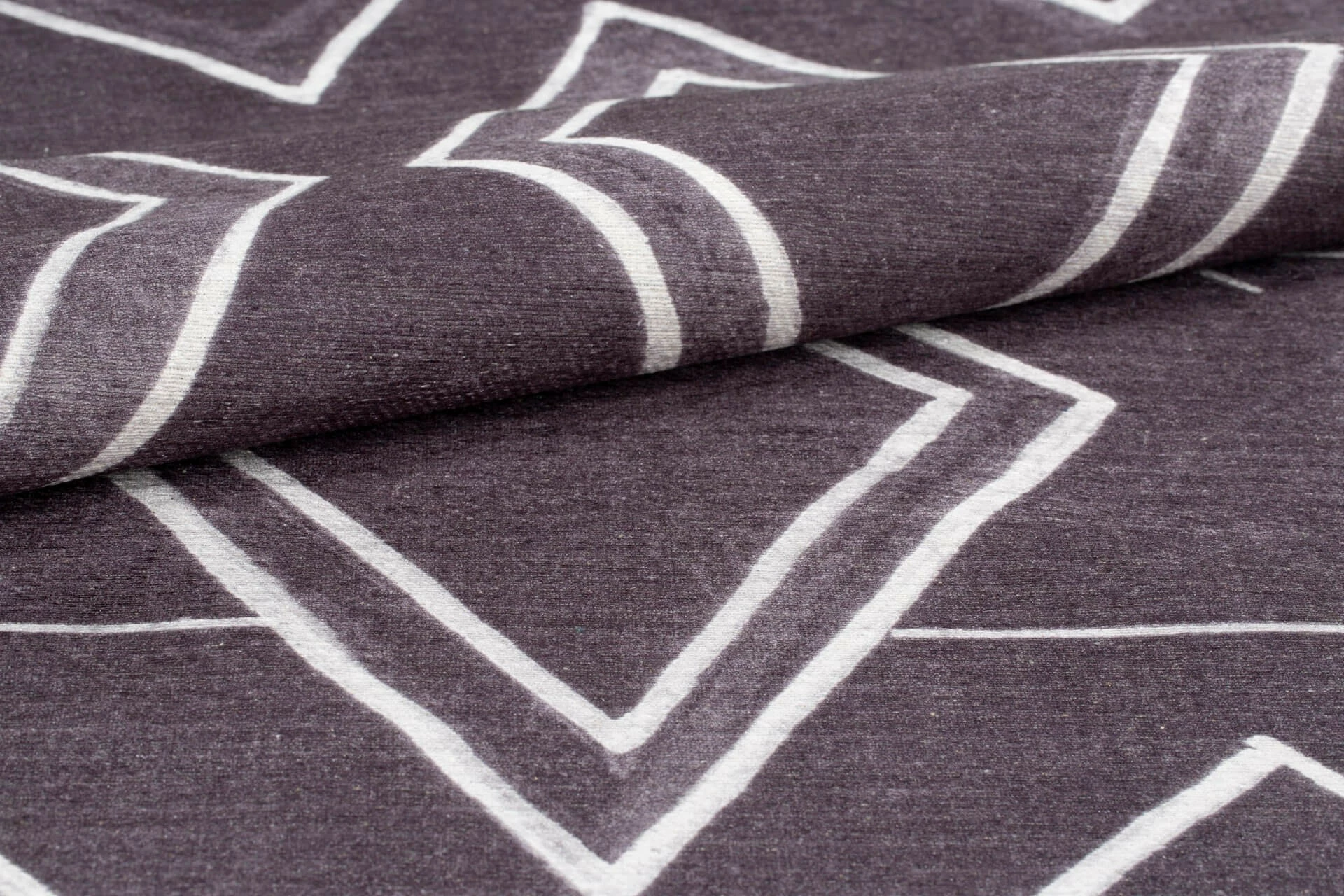 Qilim Conceptum Hypnose, Ada Gönül Chenille, 230x330cm, ngjyrë e zezë AL 297