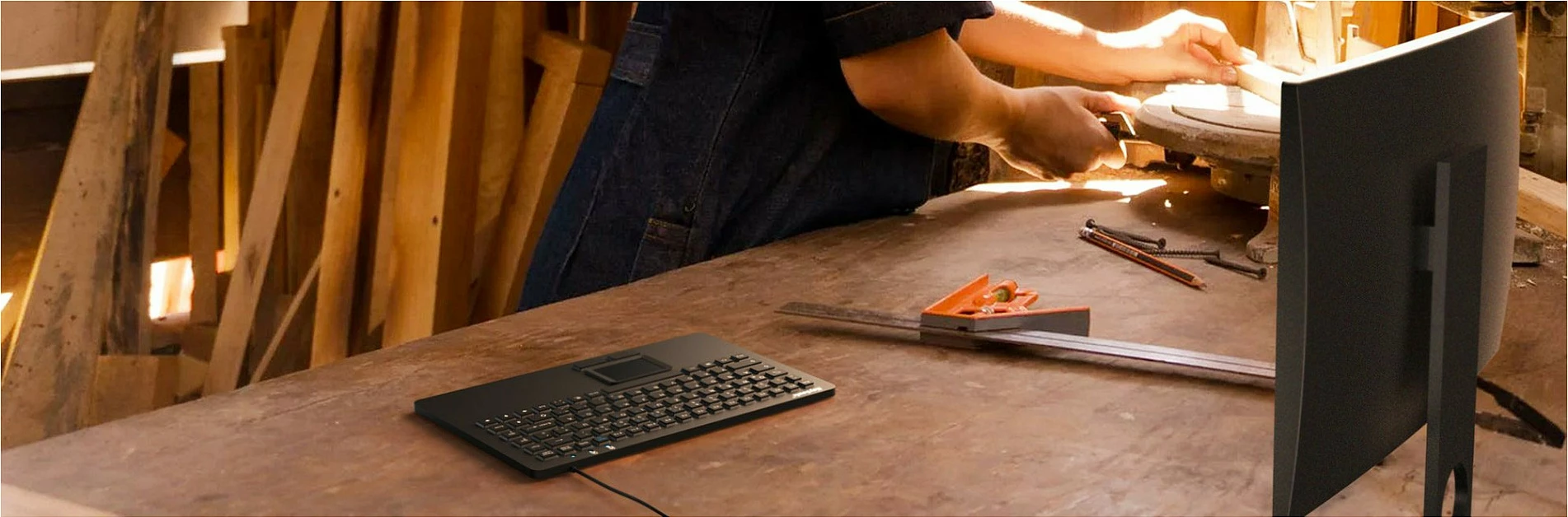 Tastierë KeySonic KSK-5230IN, USB me touchpad, IP68, UK QWERTY, mini 87 taste, e zezë