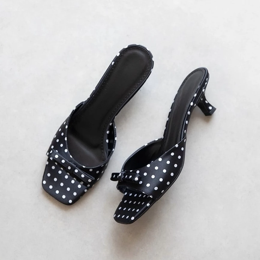Claus Black Dots [Madhësia: 37]