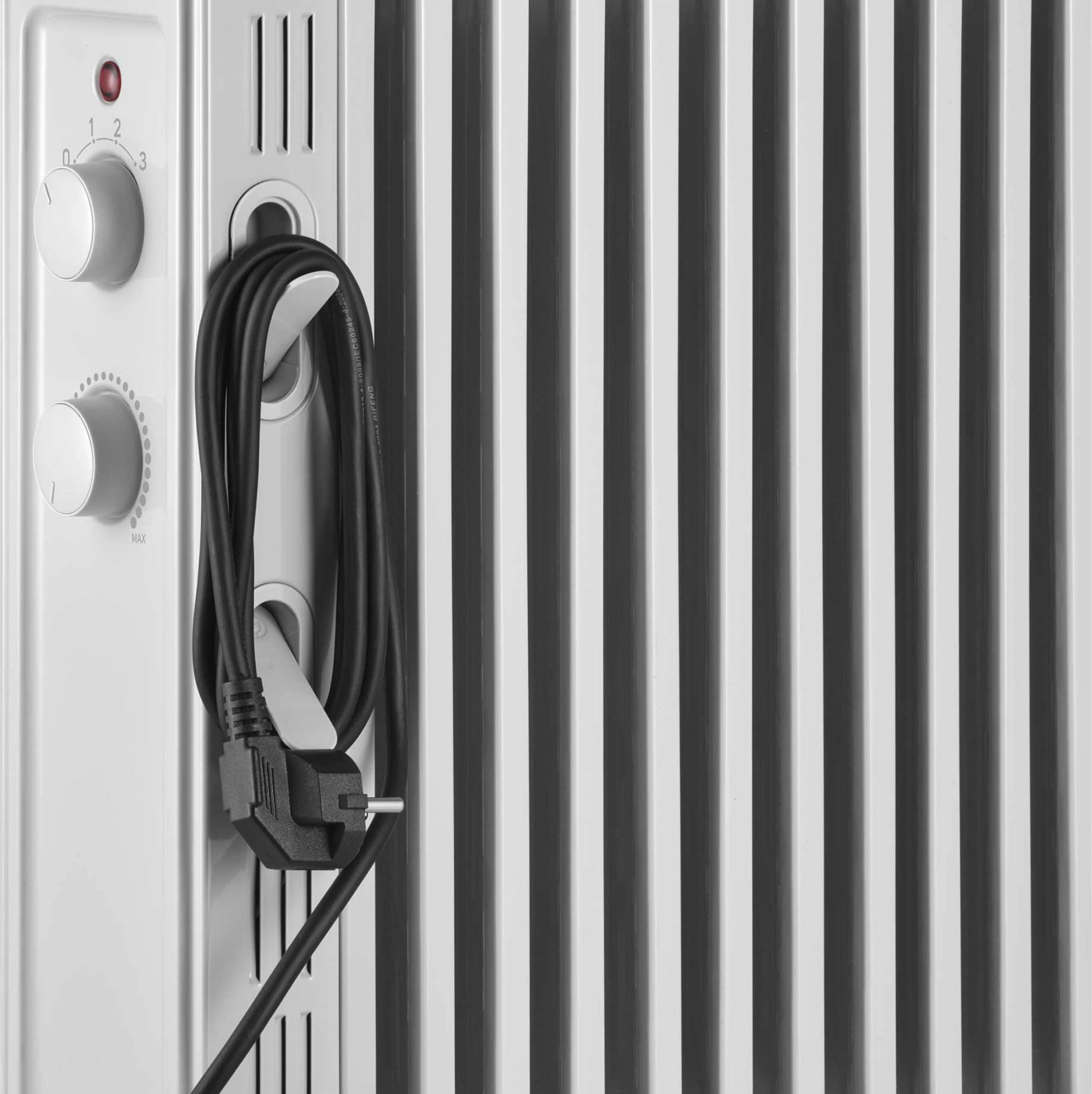 Ngrohës me vaj Sencor SOH 3413WH 2500W 13 brinjë me termostat, i bardhë