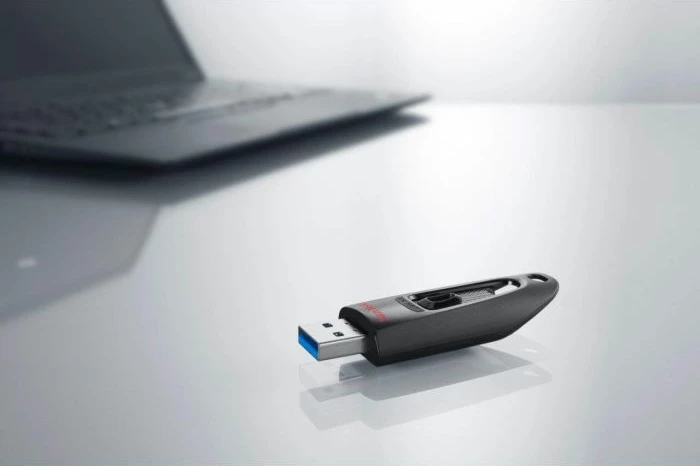 USB memorje SanDisk Ultra SDCZ48-128G-U46 128GB USB 3.0 e zezë