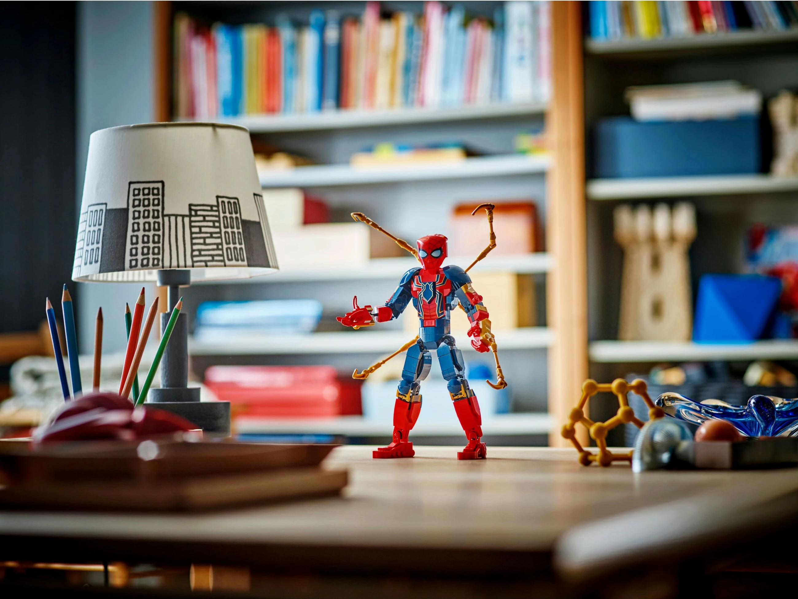 Set ndërtimi LEGO Iron Spider-Man 76298, 303 pjesë, shumëngjyrësh