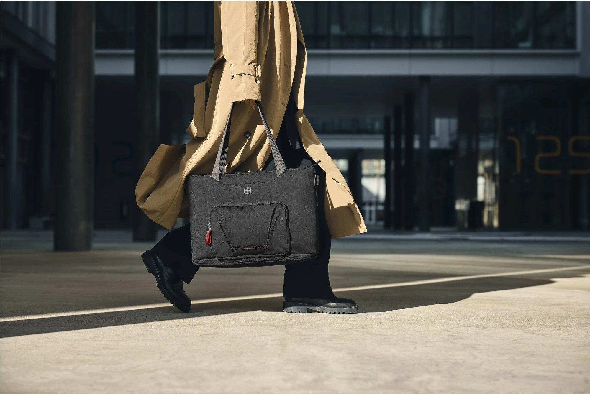 Çantë laptopi Wenger Motion Deluxe 16 inç, e zezë