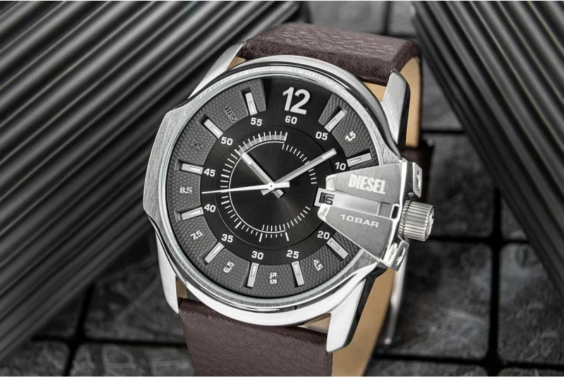 Orë dore për meshkuj DIESEL, kafe