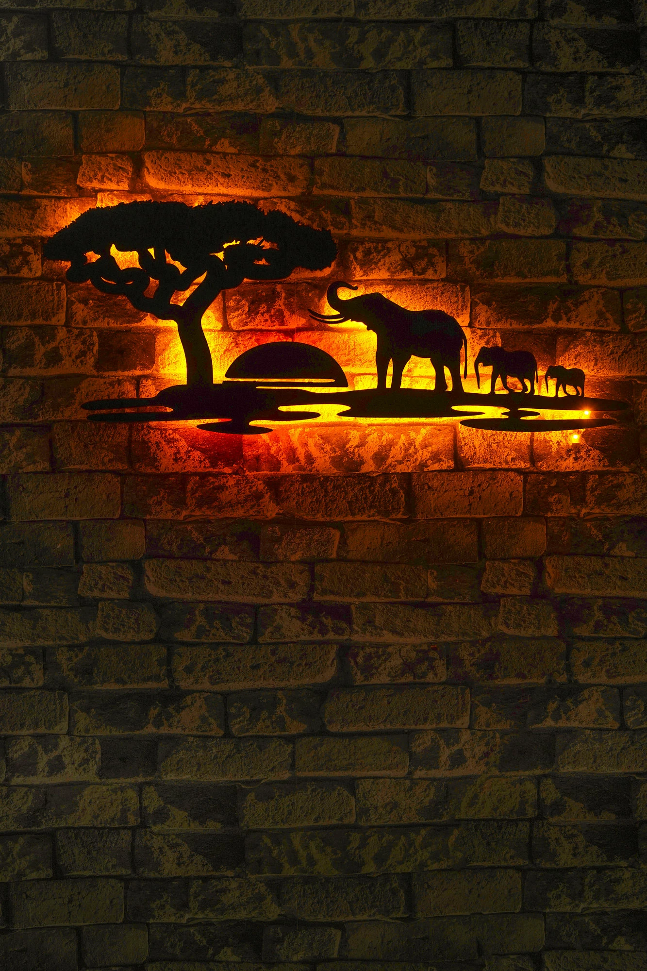 Dritë dekorative LED Wallity, Safari, e verdhë-kuqe