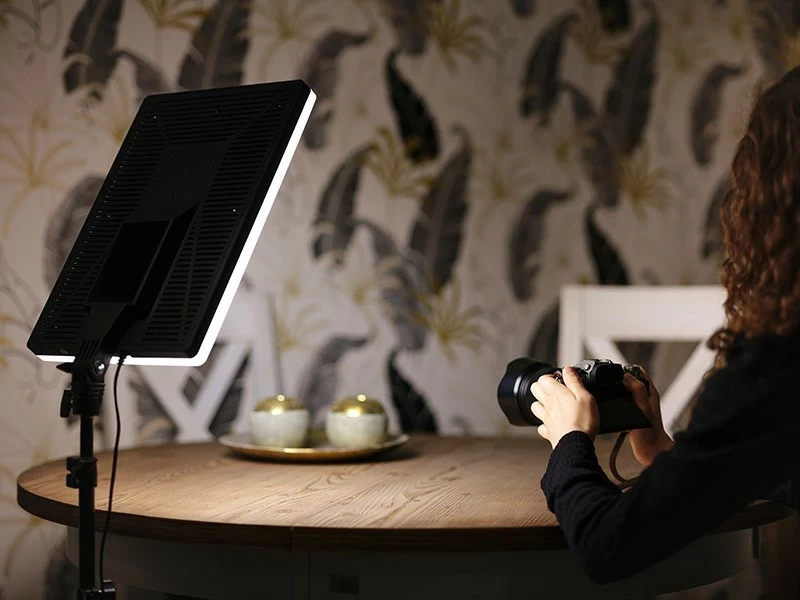 Llampë panel LED Tracer Lumi PRO me stativ 180cm, 160 LED, me telekomandë