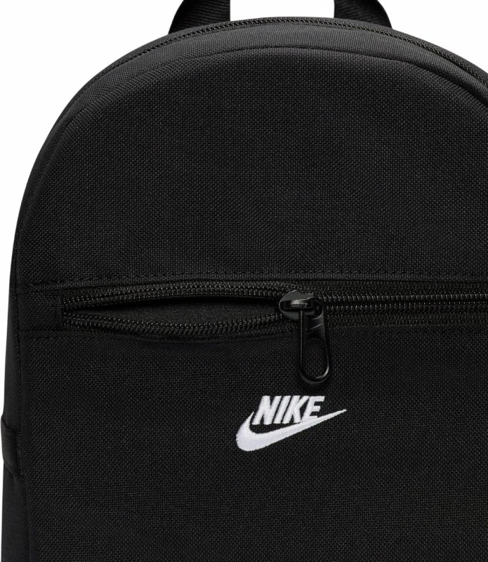 Çantë shpine mini Nike Heritage IB4348 010, e zezë