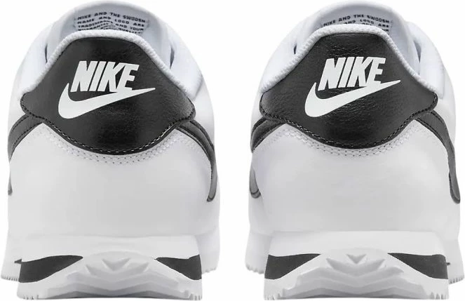 Atlete për meshkuj Nike, të bardha