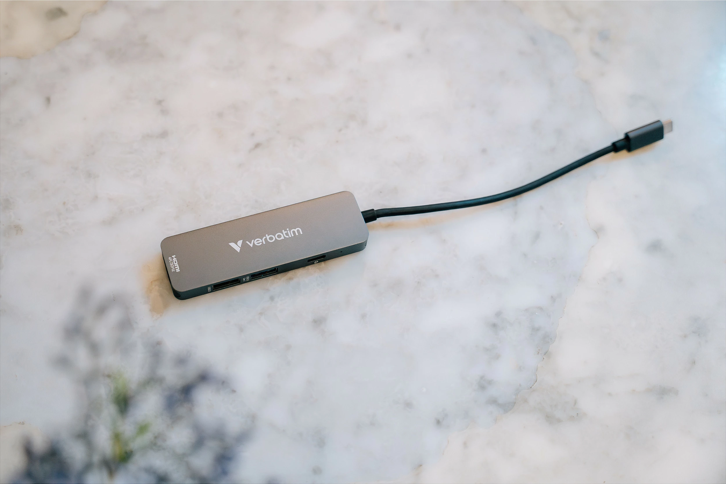 USB-C HUB Verbatim Essentials 4-port, HDMI 4K, 2x USB-A 3.2 Gen 1, USB-C PD, gri