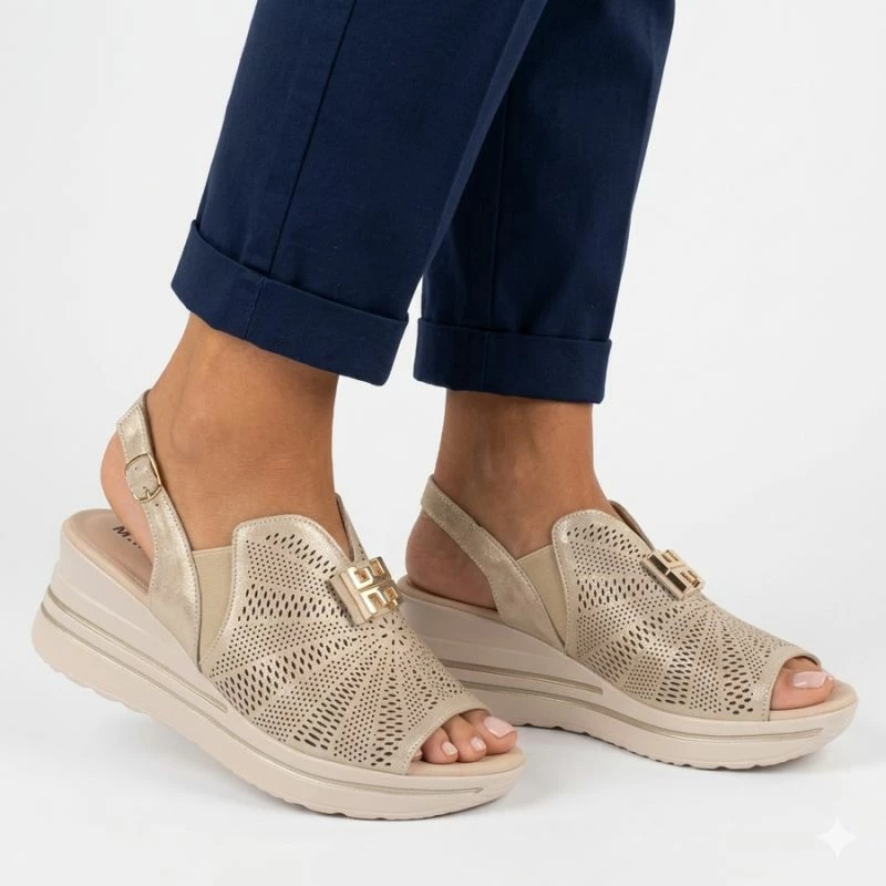 Sandale platforme për femra M. Daszyński 25144-4, të arta