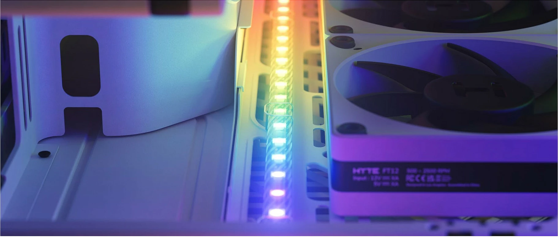 Shirit LED qRGB HYTE LS30, set 3 copë