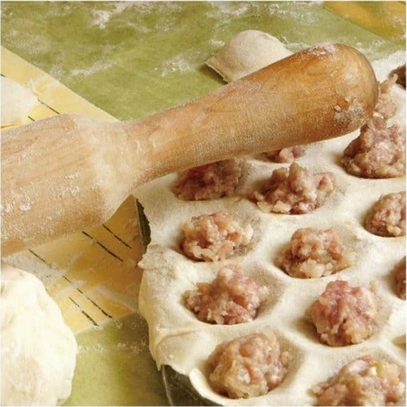 Kallëp për pierogi dhe uszka Brunbeste, 37 copë njëherësh, aliazh alumini, argjendtë