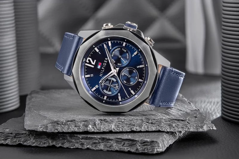 Orë dore për meshkuj Tommy Hilfiger, navy blue