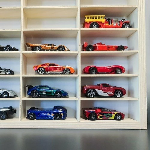Raft druri Kruzzel për makina lodër/Hot Wheels (Resoraki), 54 ndarje, 60x40x5.3 cm, ngjyrë pishe