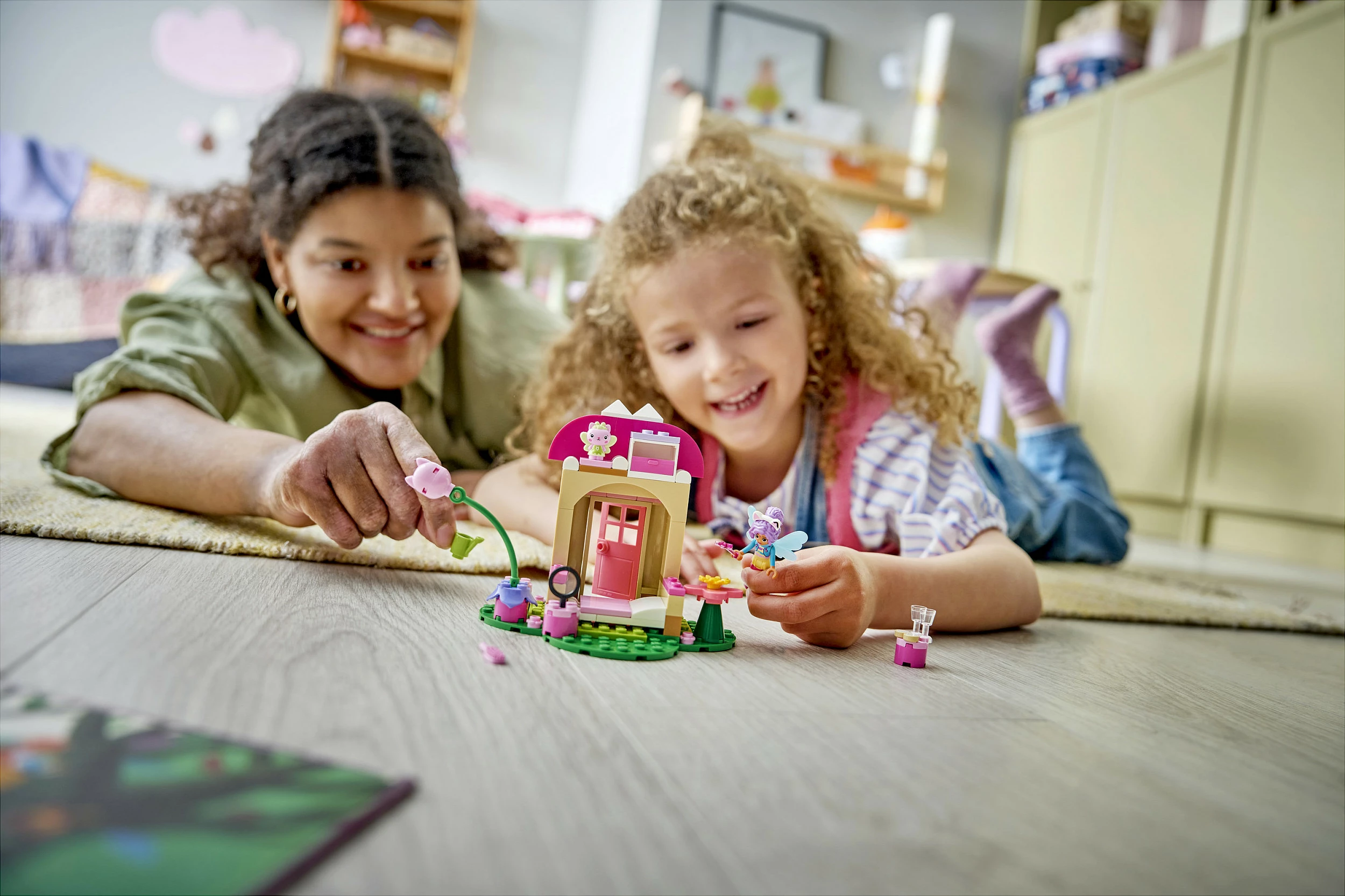 Set ndërtimi LEGO Gabby’s Dollhouse 11212 Kitty Fairy’s Garden House, 103 copë, 4+, shumëngjyrësh