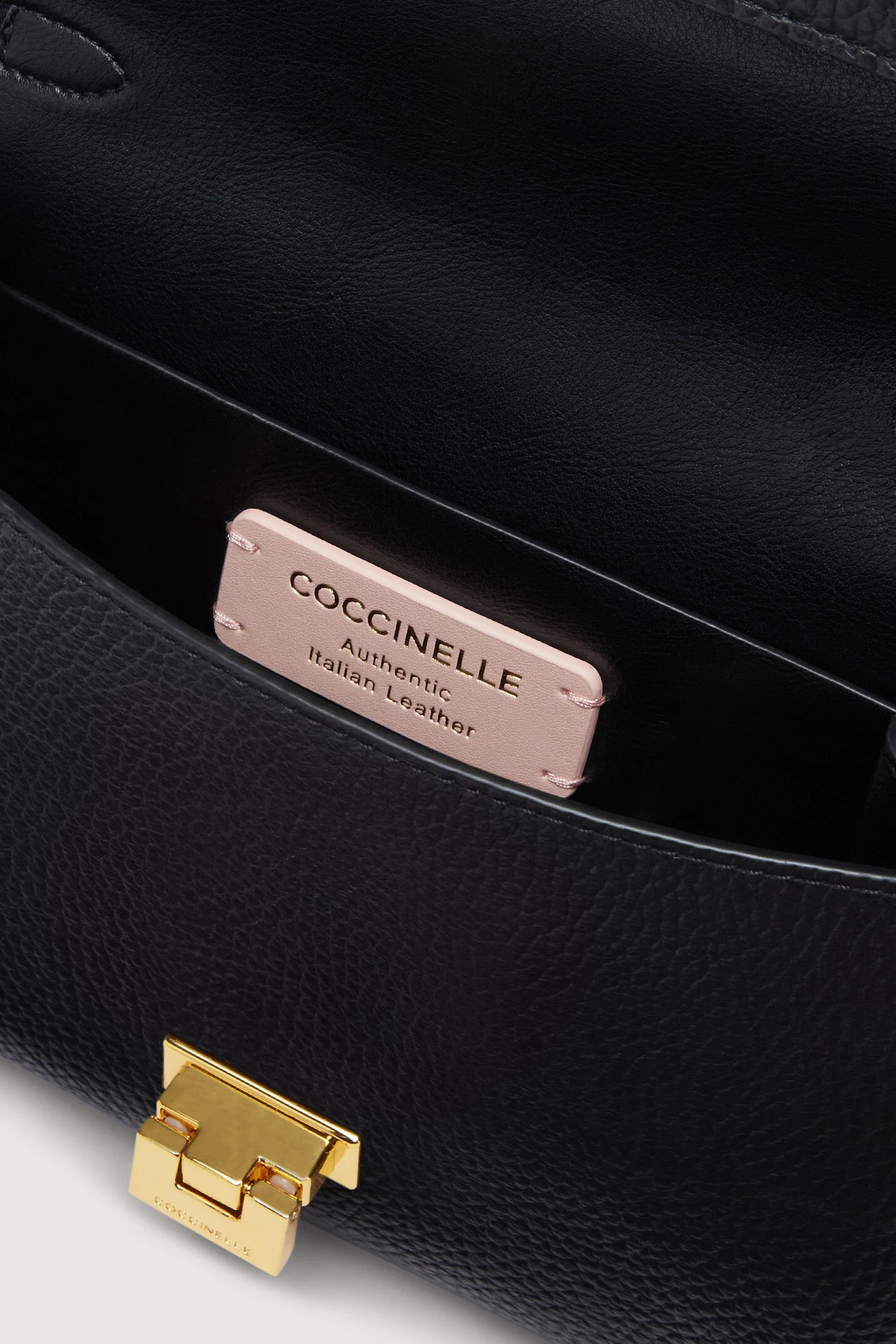 Çantë crossbody për femra Coccinelle Arlettis E1 MD5 19 03 01, e zezë