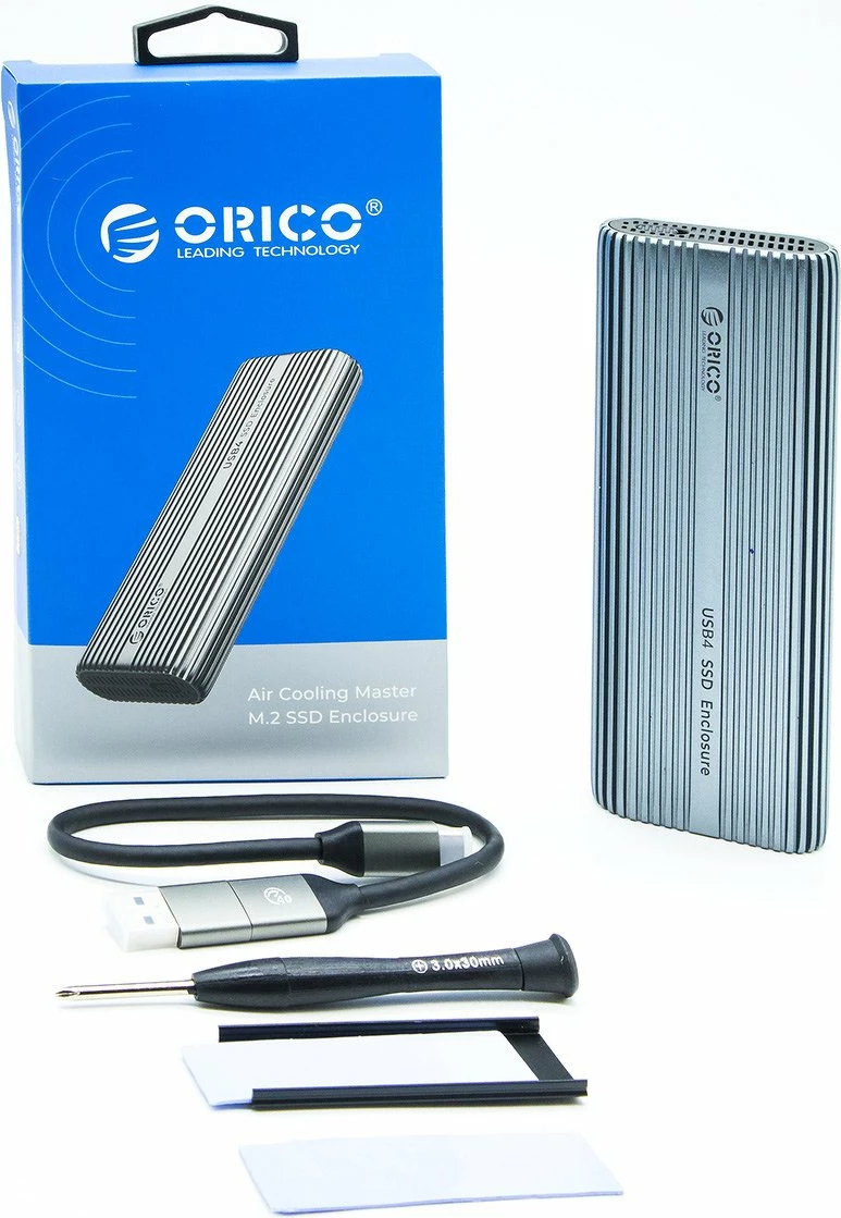 Kasë e jashtme për SSD M.2 NVMe Orico ACOM2-U4-GY-BP, USB-C 40Gbps, me ventilator, alumini, me kabllo C‑to‑C + adapter C‑to‑A, argjendtë