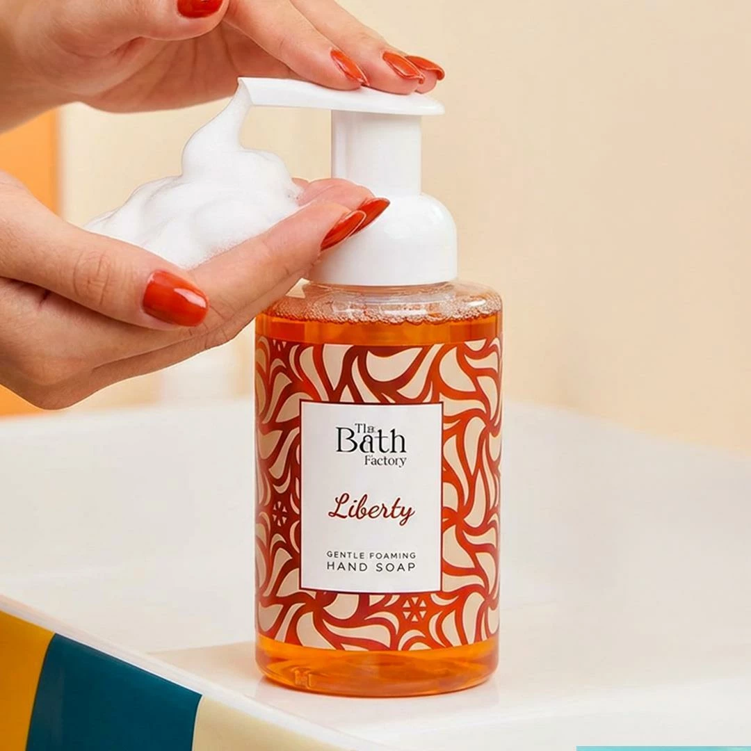Sapun për duar shkumëzues The Bath Factory Liberty 300 ml
