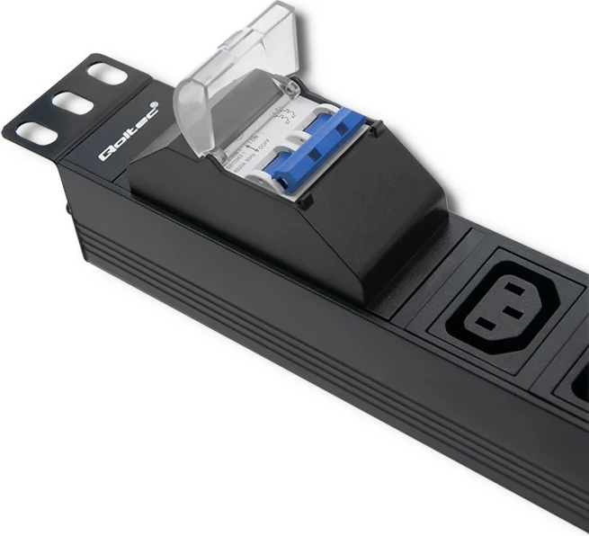 Kasë prizash Qoltec 53999, 8x IEC C13, 1U, 2m, e zezë