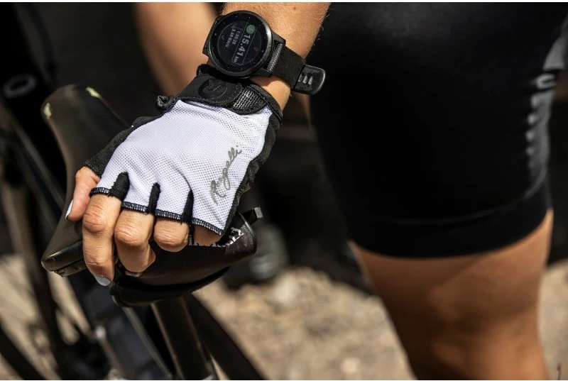 Doreza sportive për femra Yakimasport, të bardha