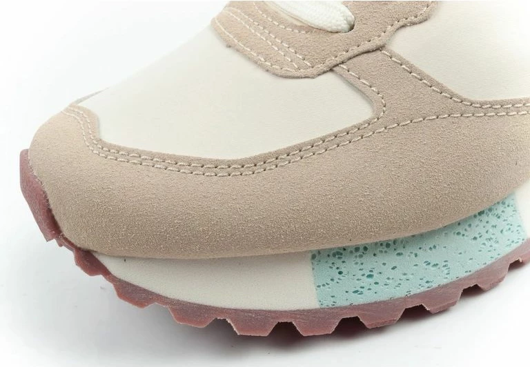 Atlete femra Gap Osaka, bezhë