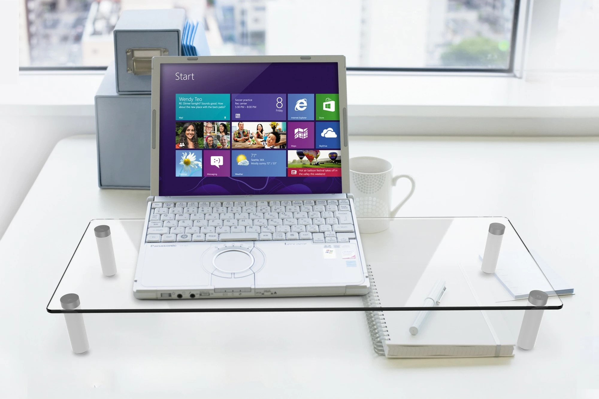 Mbajtëse monitori Digitus universal, xham i temperuar, 33-81.3cm, transparente