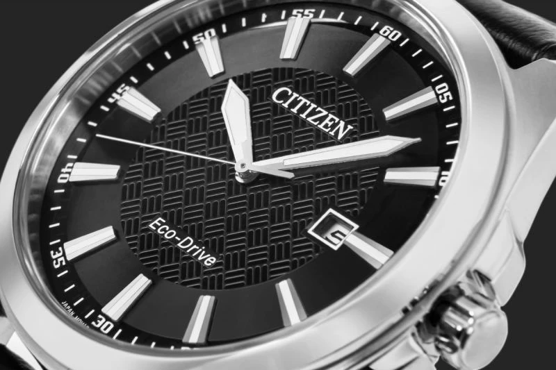 Orë dore meshkuj CITIZEN Eco-Drive BM7108-14E, e zezë, set me kuti
