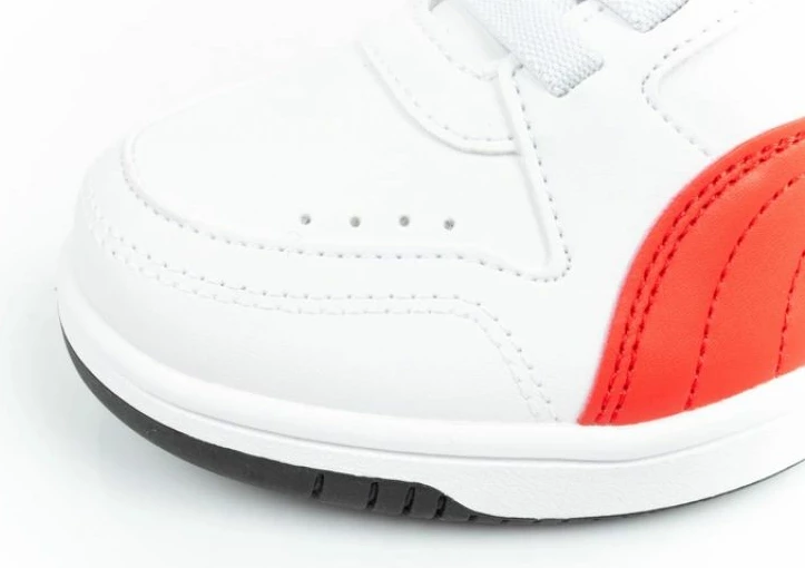 Atlete fëmijë Puma, të bardha