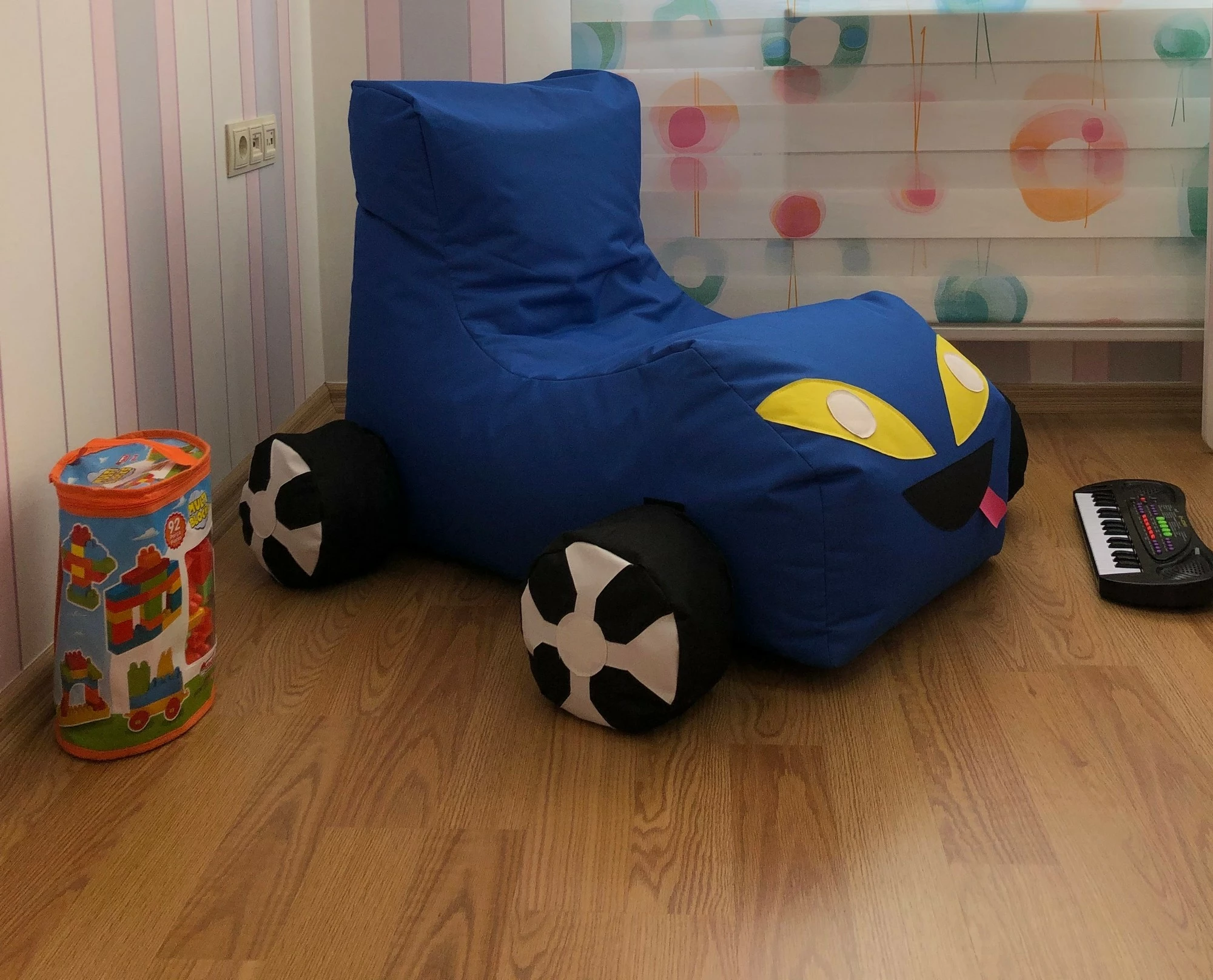 Qese ulëse në formë veture, ngjyrë kaltër, Atelier del Sofa
